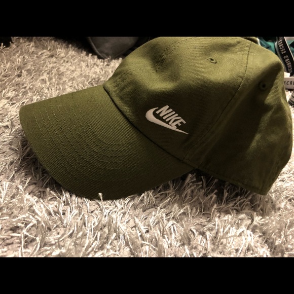 olive green nike cap